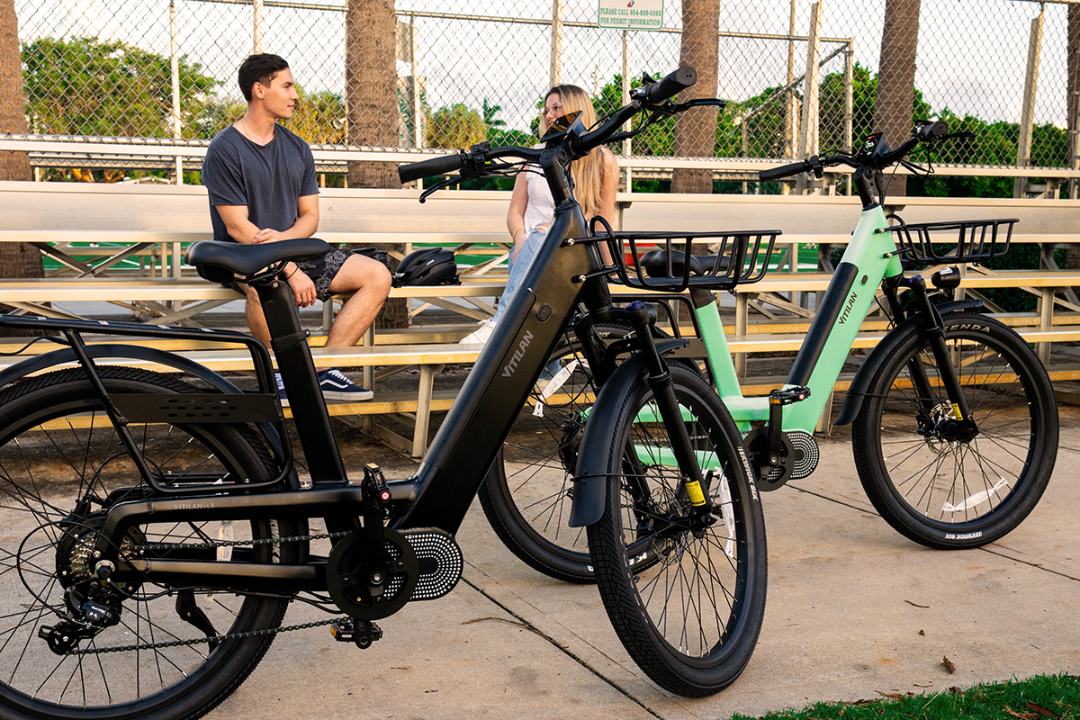 Vitilan L5 Electric Bike - lifestyle pair shot