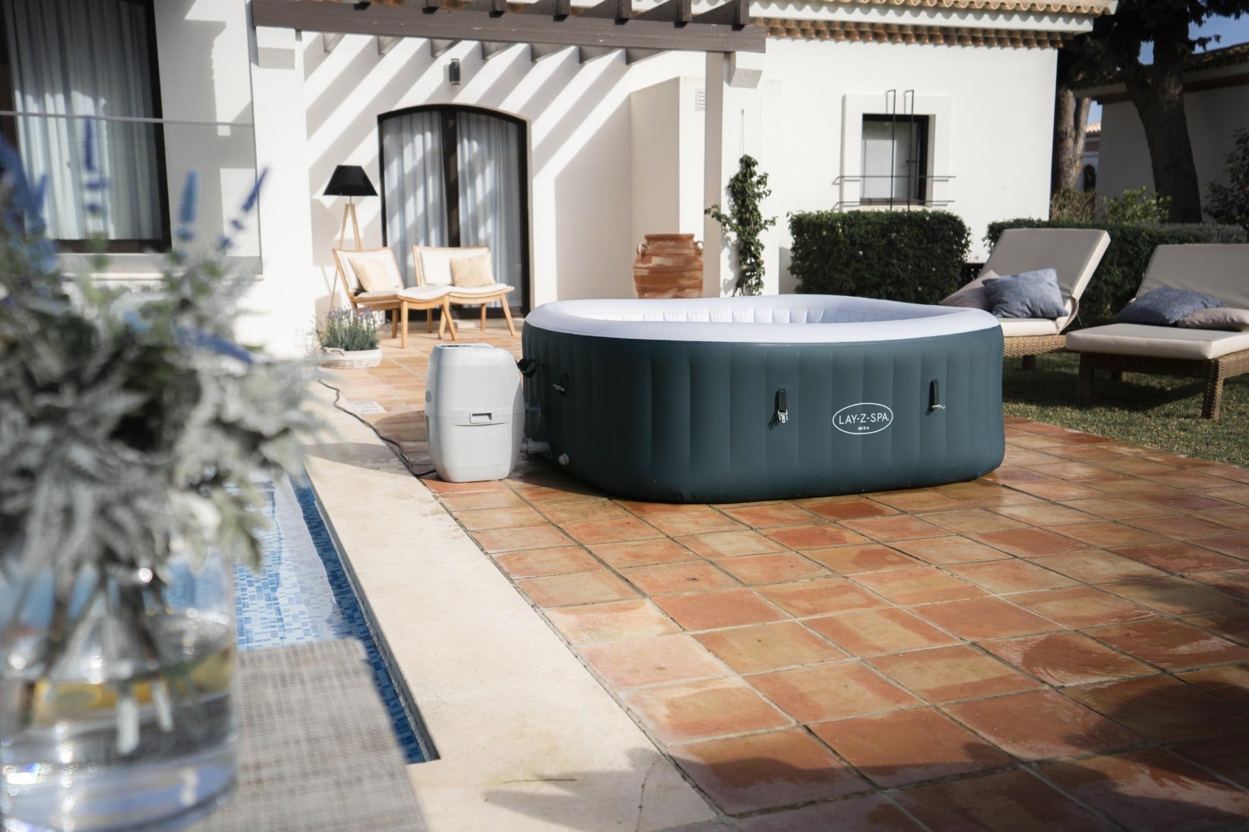 Lay-Z-Spa Ibiza AirJet - official product image 11