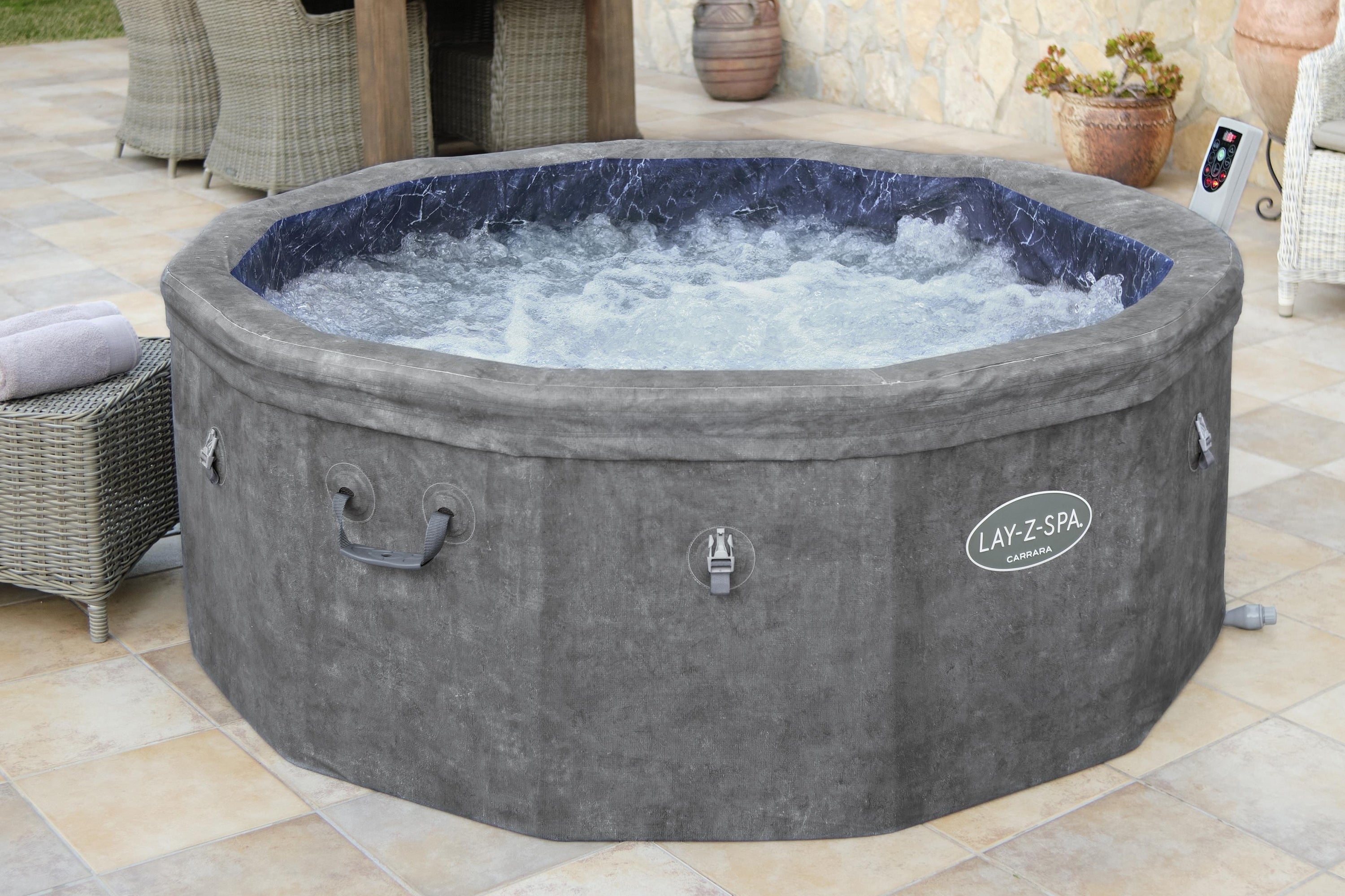 Lay-Z-Spa Carrara ThermaCore™ UltraFit™ AirJet™ Hot Tub - official product image 6