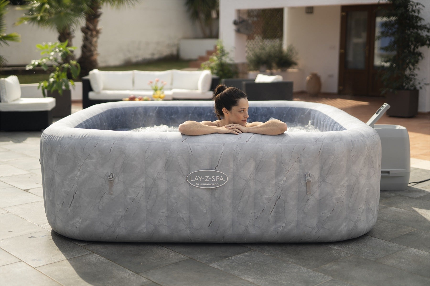 Lay-Z-Spa San Francisco EnergySense® Smart Luxe HydroJet Pro™ - official product image 4