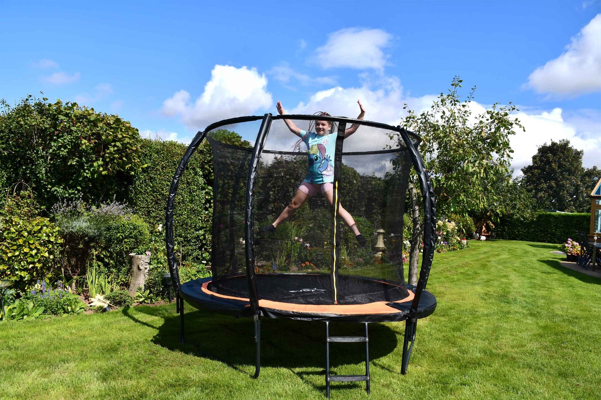 Evo-X 8ft Trampoline with Safety Zip Netted Enclosure 2