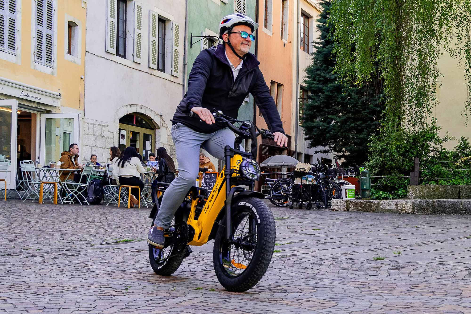 Cyrusher Kommoda Pro fat tyre e-bike lifestyle image