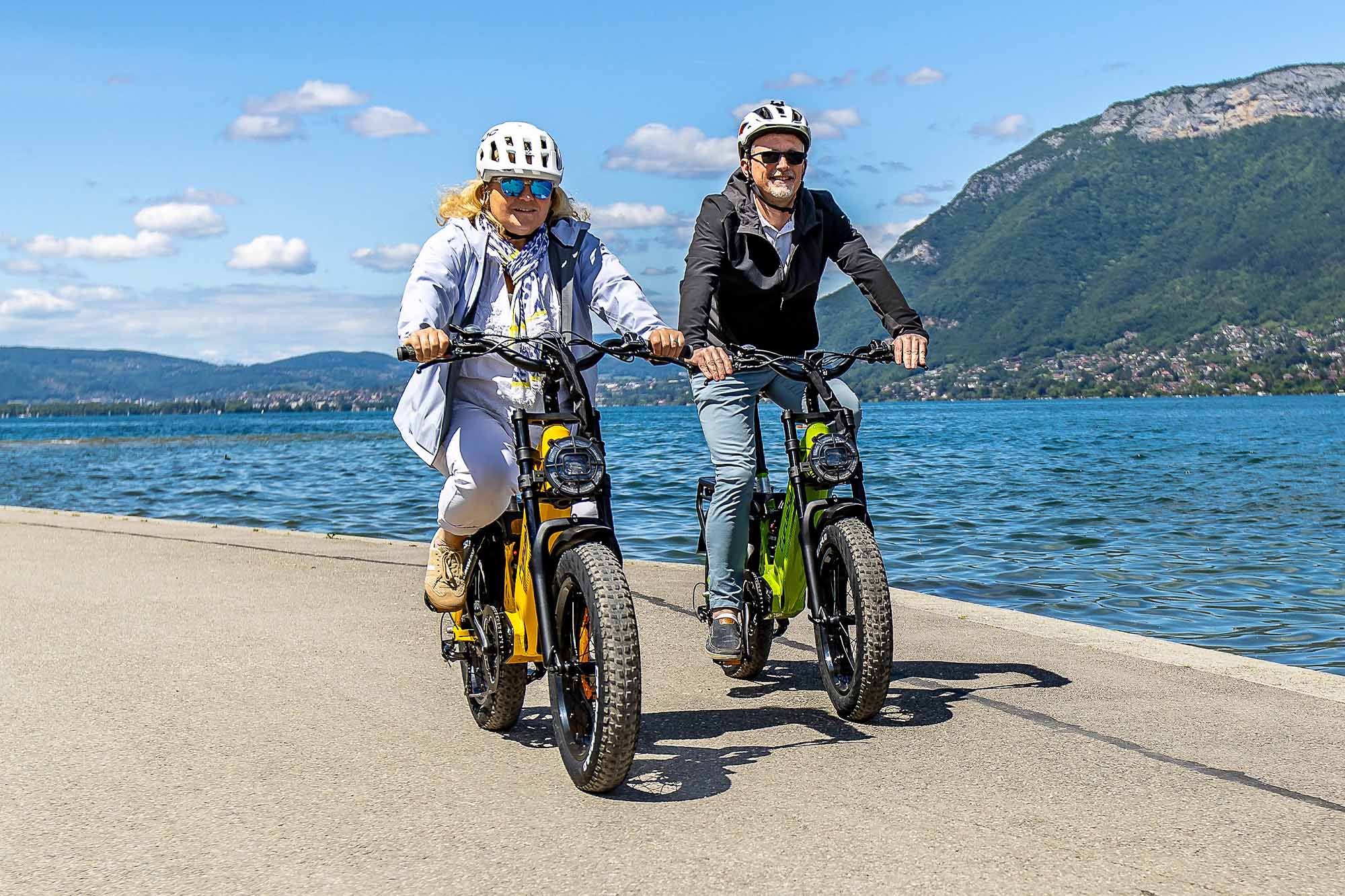 Cyrusher Kommoda Pro riding off road