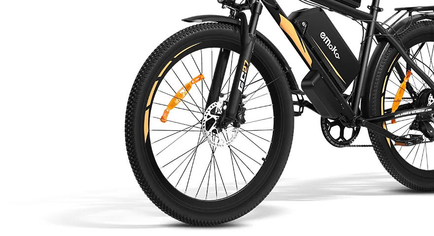 Emoko EC27 Pro front wheel and tyre detail