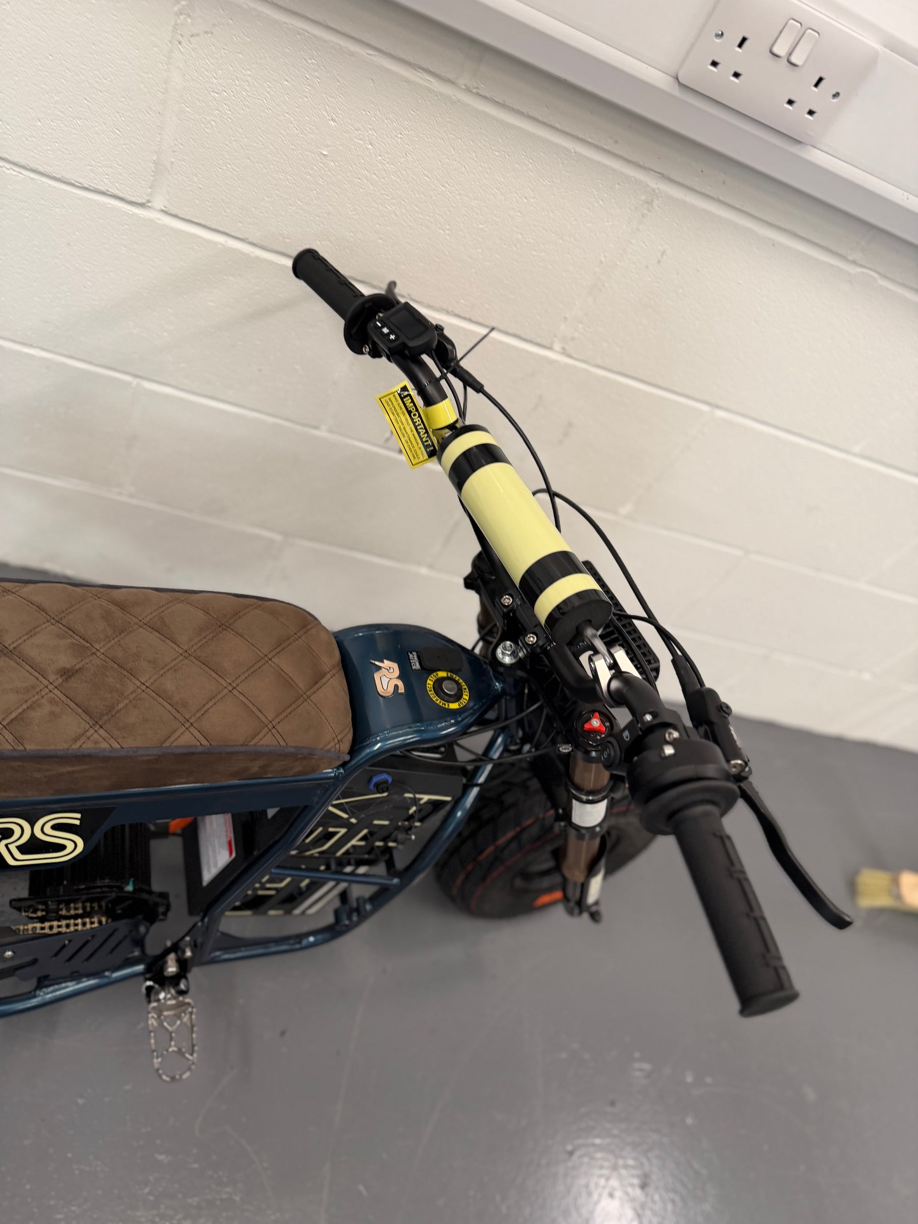 Real product photo of Dragster RS Electric Mini Bike from TrailSurge