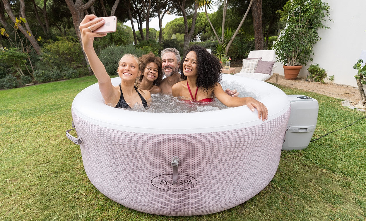 Lay-Z-Spa Cancun AirJet Hot Tub - official product image 4
