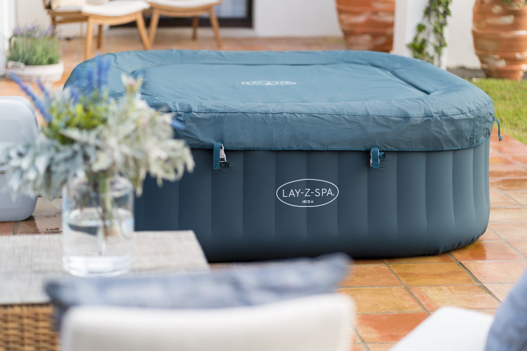 Lay-Z-Spa Ibiza AirJet - official product image 7