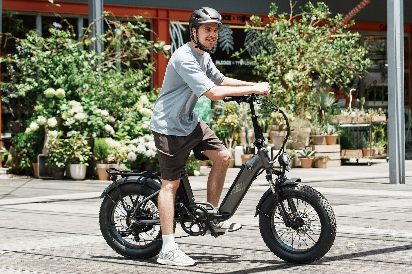 Fafrees FF20 Polar Dual Battery Electric Bike - image 3