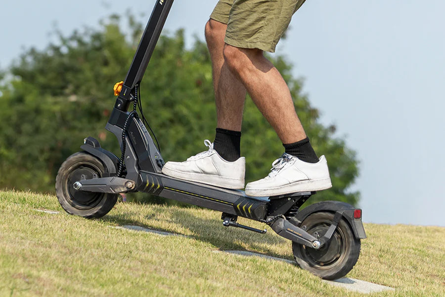 Ausom L2 Dual Motor Electric Scooter 1600W 48V 15AH 15