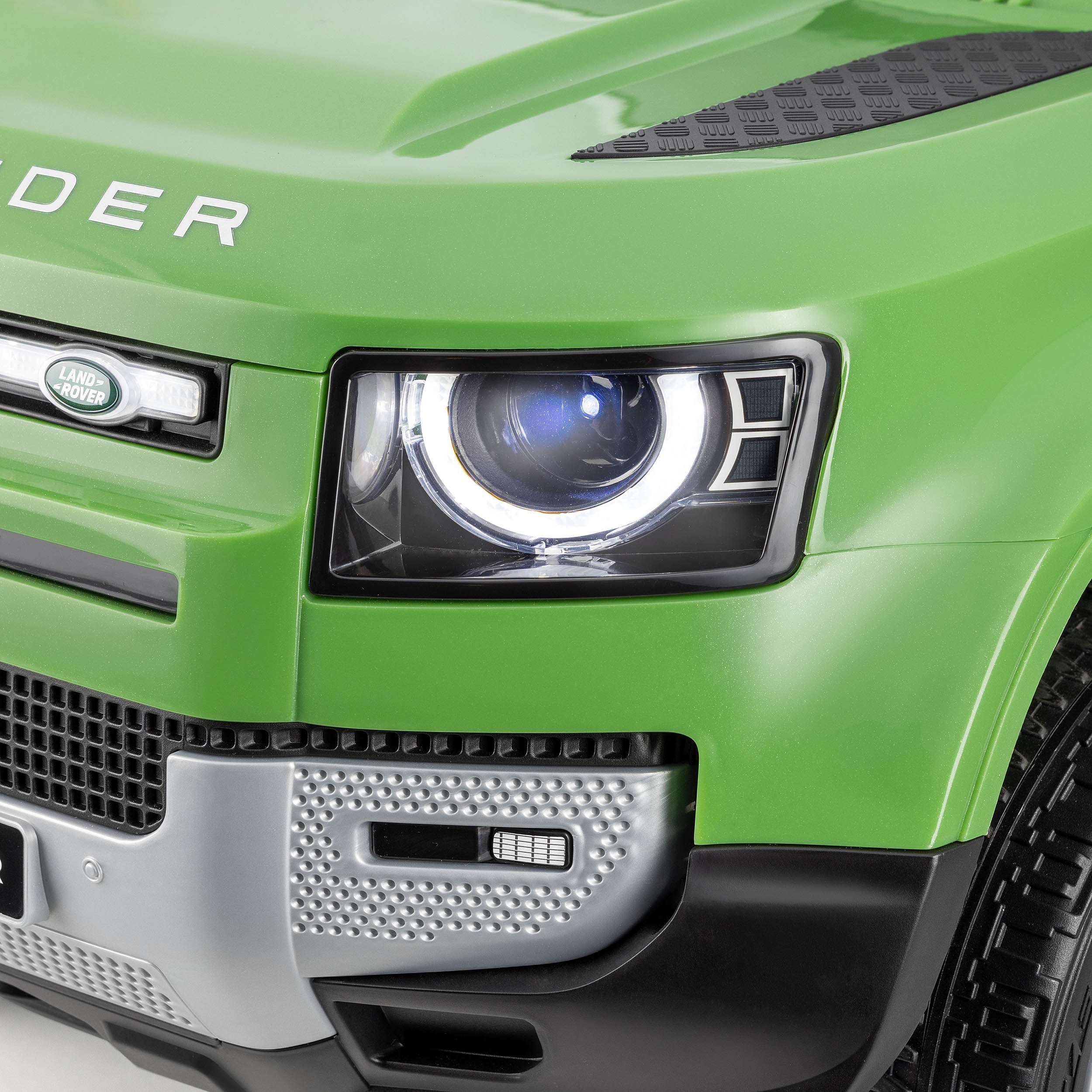 Land Rover Defender Kids Ride On