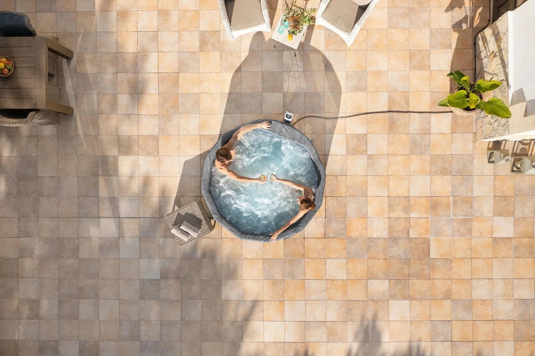 Lay-Z-Spa Carrara ThermaCore™ UltraFit™ AirJet™ Hot Tub 10