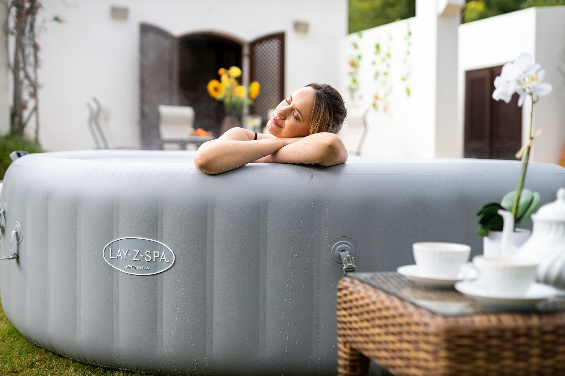 Lay-Z-Spa Grenada EnergySense® Smart AirJet™ 8 Person Hot Tub - official product image 8