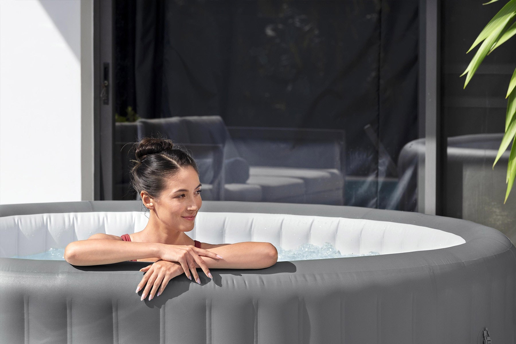 Lay-Z-Spa Grenada EnergySense® Smart AirJet™ 8 Person Hot Tub - official product image 16