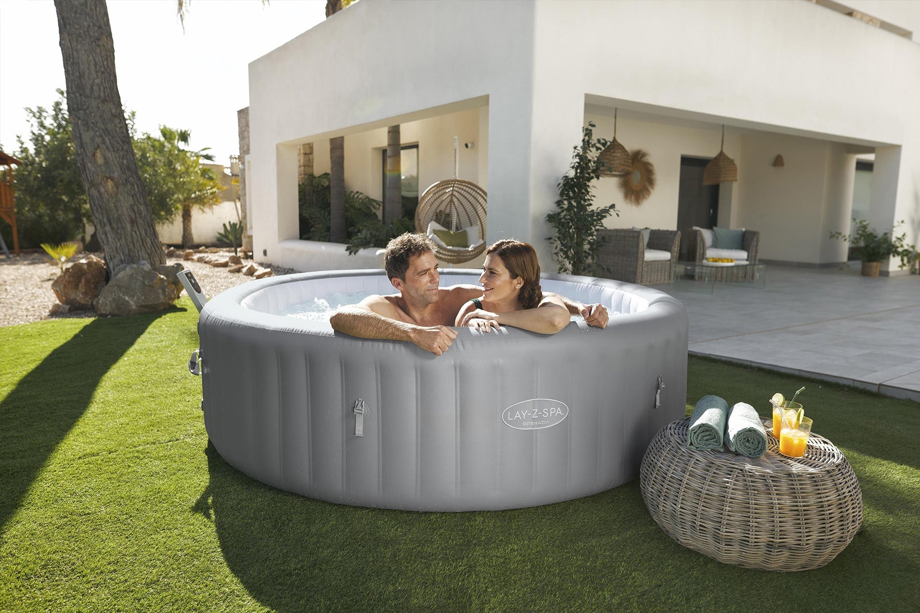 Lay-Z-Spa Grenada EnergySense® Smart AirJet™ 8 Person Hot Tub - official product image 9