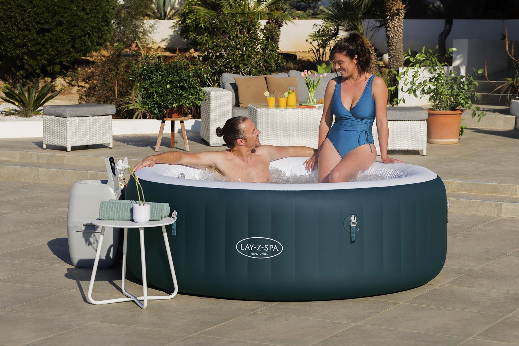 Lay-Z-Spa New York EnergySense AirJet Hot Tub - official product image 8
