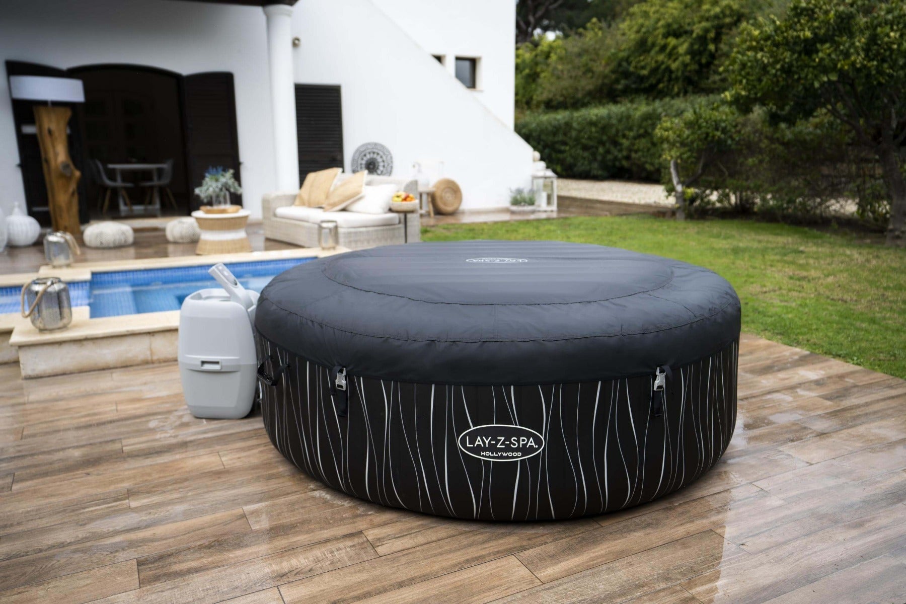 Lay-Z Spa Hollywood Luxe AirJet™ Hot Tub - official product image 9