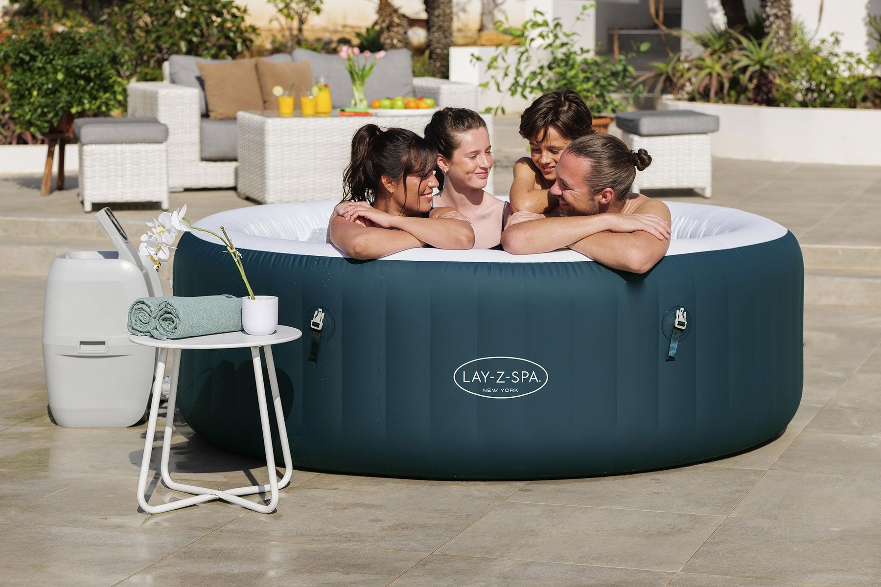 Lay-Z-Spa New York EnergySense AirJet Hot Tub - official product image 4