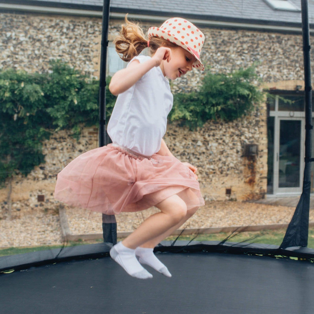 Plum 6ft Magnitude Springsafe Trampoline & Enclosure
