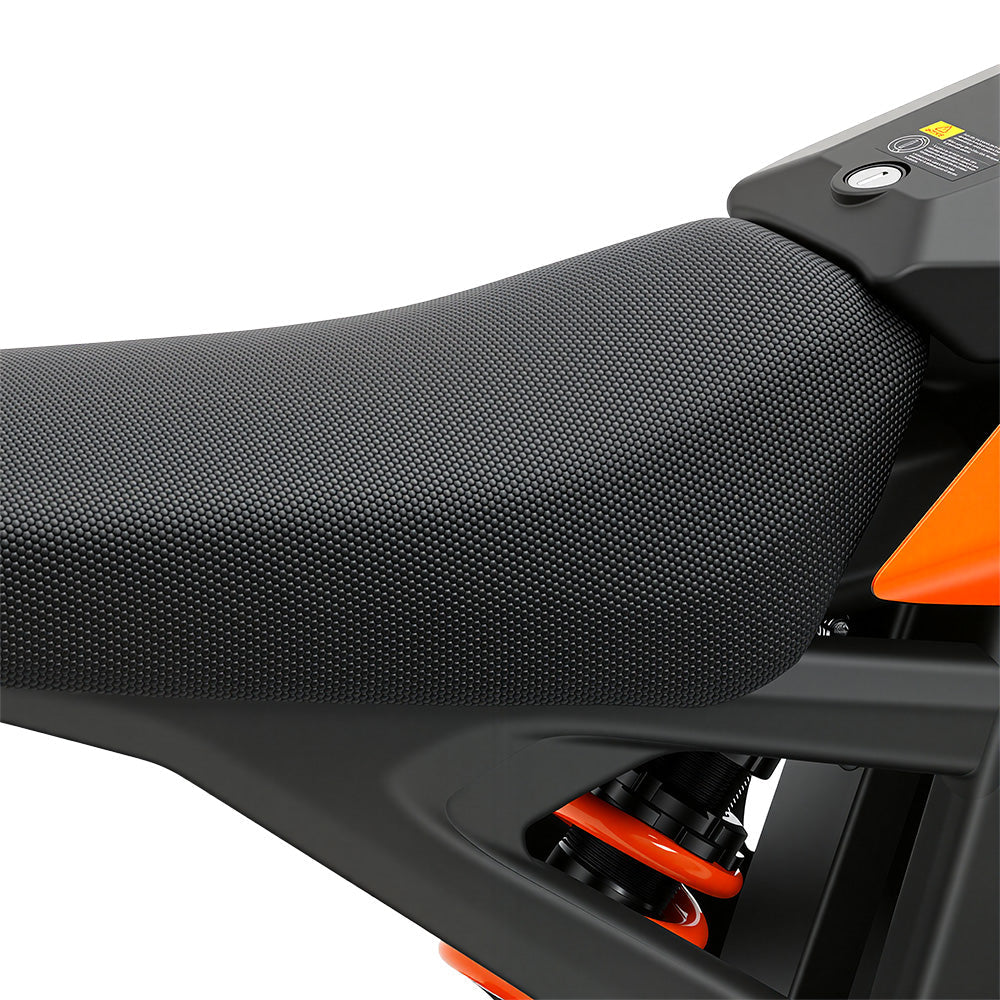 iScooter MT2 textured seat close-up