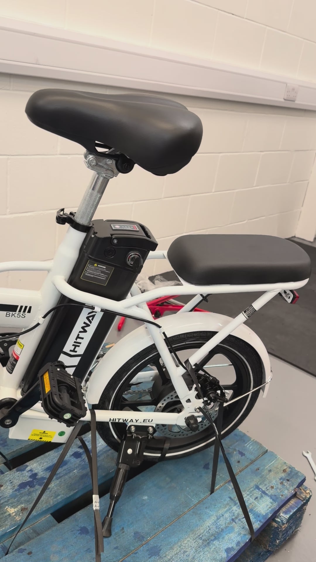 Hitway BK5S Electric Bike - Ex Display 9