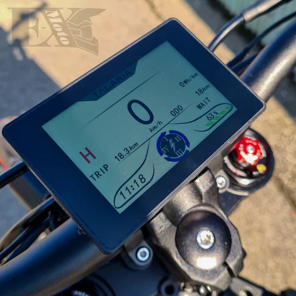 Talaria Sting Pro L1E TFT display and controls